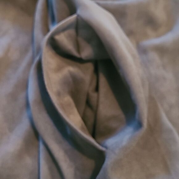 TCEC  sz L black fringed vest, Asymmetrical hem, 2 side pockets - Picture 11 of 11